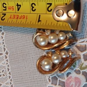 Vintage clip on earrings...3 pearls and 3 rhinestones